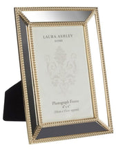 Load image into Gallery viewer, Thurloe Gold Effect Photo Frame 4x6
