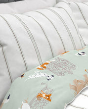 Load image into Gallery viewer, Dog Days Printed Duvet Cover Bedset
