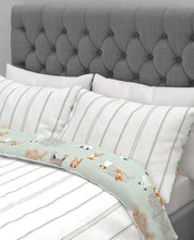 Load image into Gallery viewer, Dog Days Printed Duvet Cover Bedset
