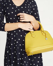 Load image into Gallery viewer, Saffron Medium Kettle Bag
