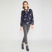 Load image into Gallery viewer, Country Floral Jacquard Blouse
